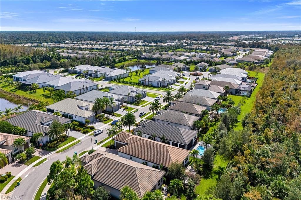 11241 Daphne Ct, Naples, FL 34120-43