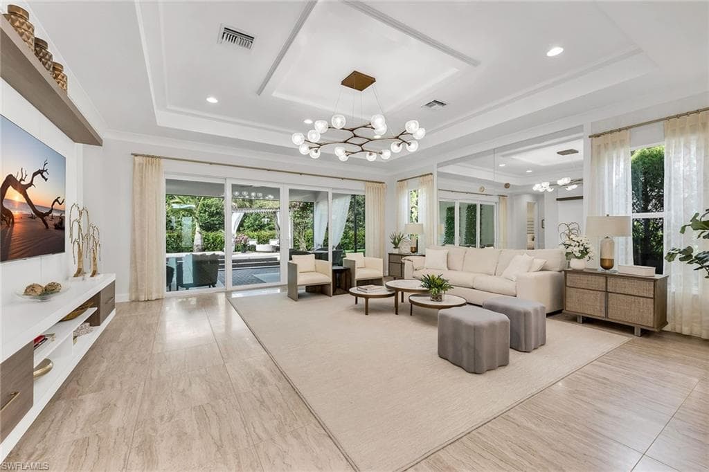 11241 Daphne Ct, Naples, FL 34120-7