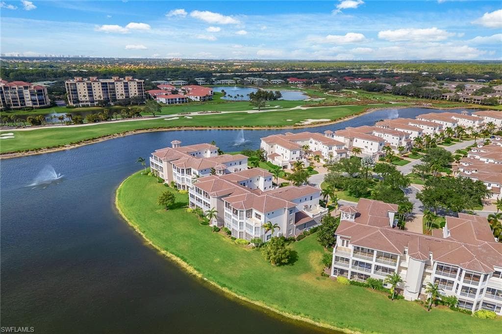 558 Avellino Isles Cir 102, Naples, FL 34119-32