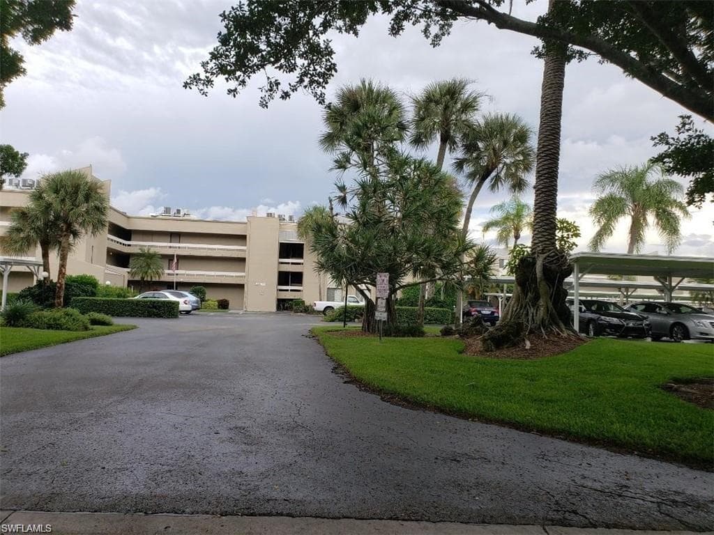 3655 Boca Ciega Dr 106, Naples, FL 34112-2