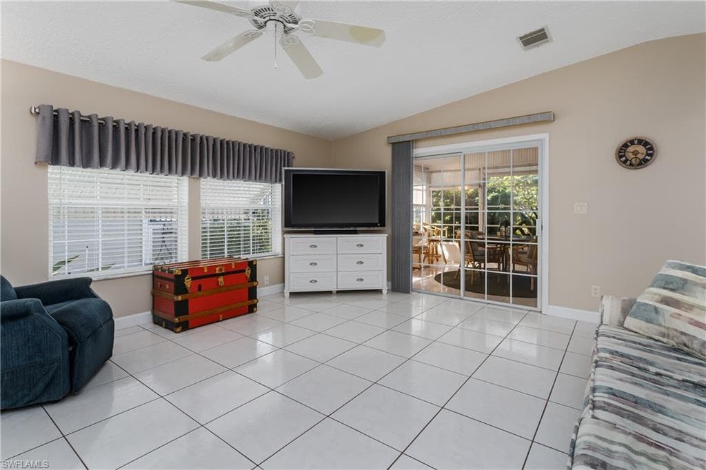 255 Riverwood Rd, Naples, FL 34114-14