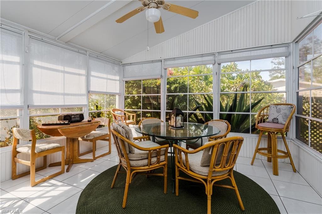 255 Riverwood Rd, Naples, FL 34114-15