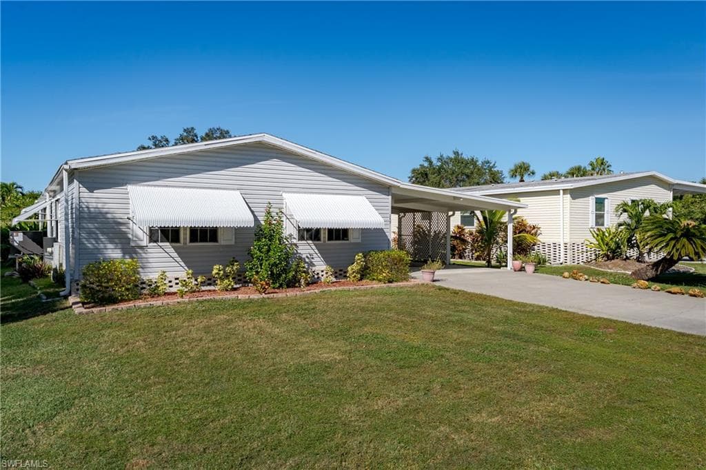 255 Riverwood Rd, Naples, FL 34114-2