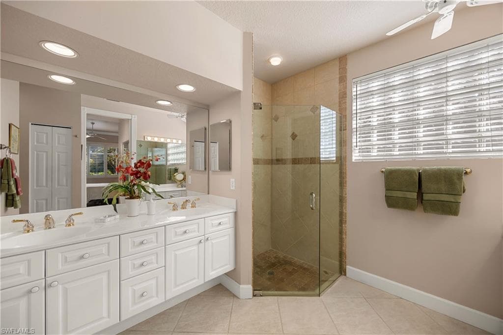 14607 Glen Eden Dr, Naples, FL 34110-24