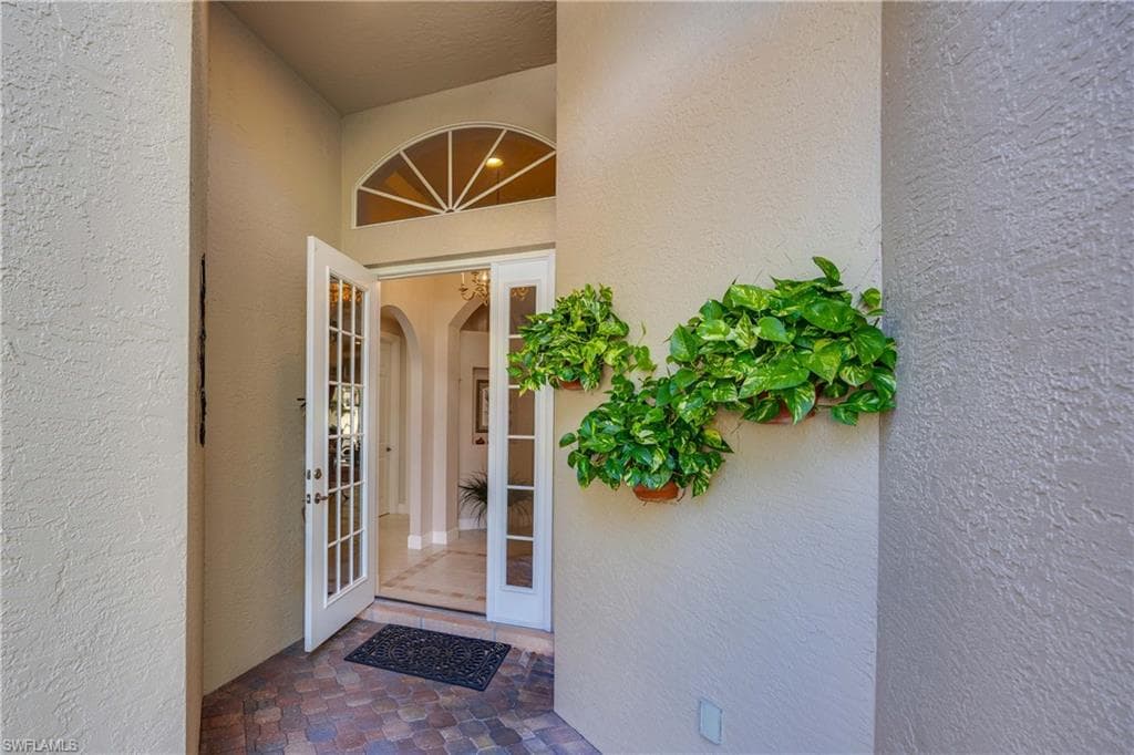 14607 Glen Eden Dr, Naples, FL 34110-7