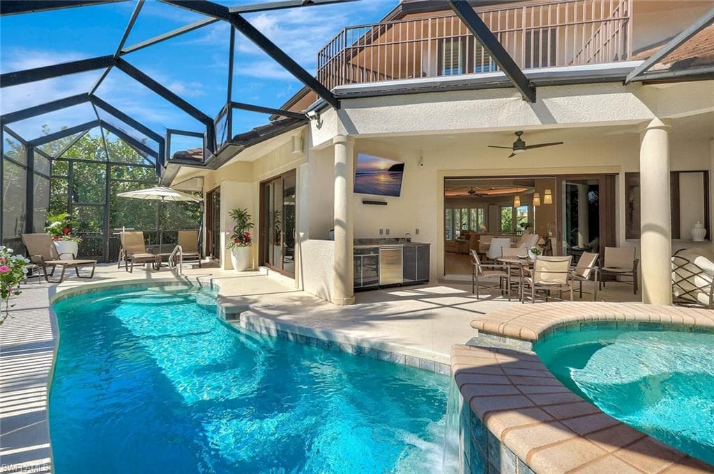 195 Beach Dr, Marco Island, FL 34145-12