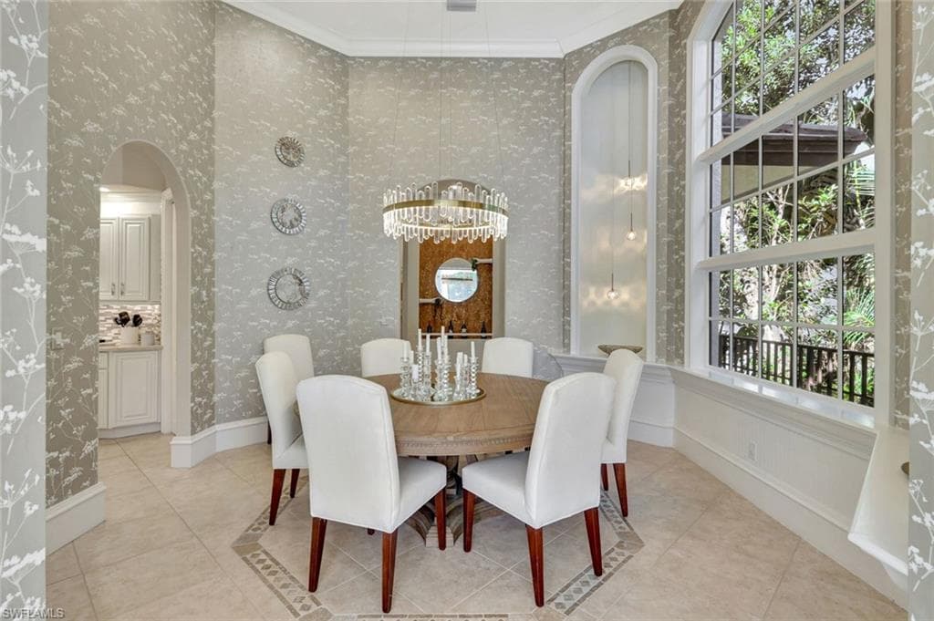 195 Beach Dr, Marco Island, FL 34145-13