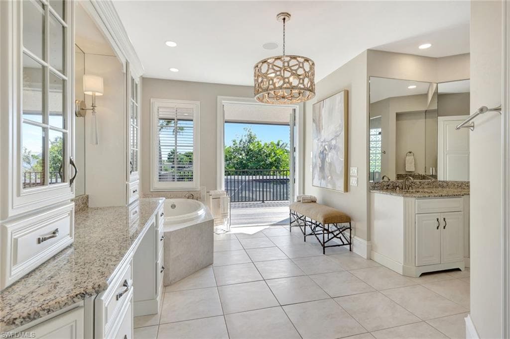 195 Beach Dr, Marco Island, FL 34145-17