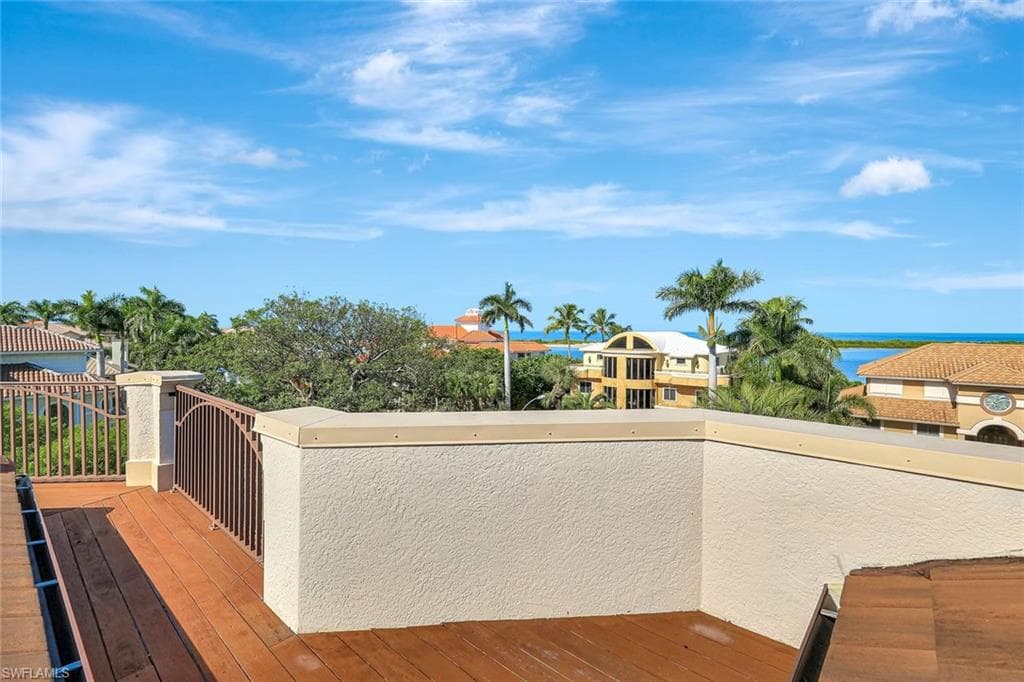 195 Beach Dr, Marco Island, FL 34145-20