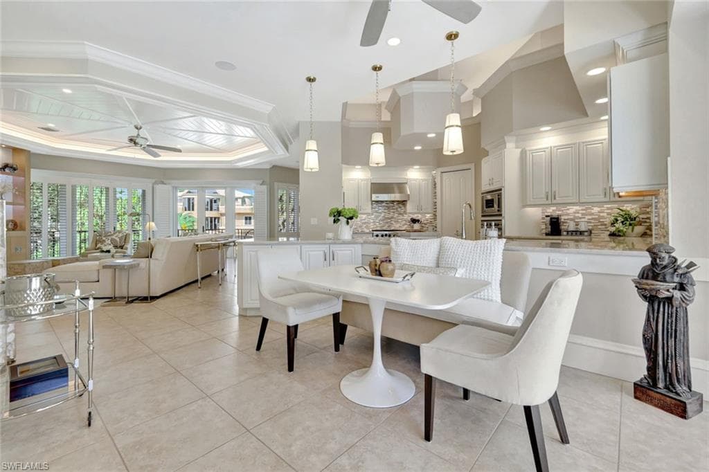 195 Beach Dr, Marco Island, FL 34145-7