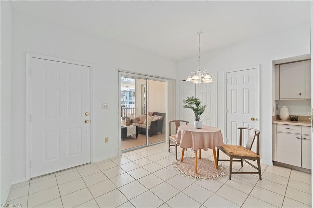 6025 Chardonnay Ln 202, Naples, FL 34119-15