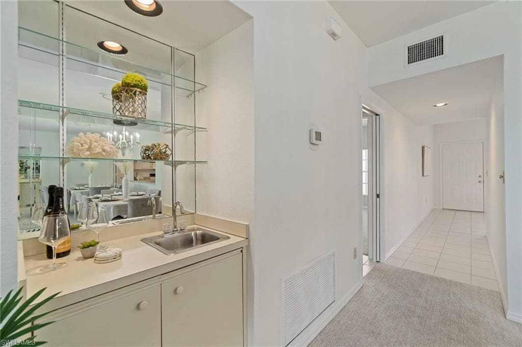 6025 Chardonnay Ln 202, Naples, FL 34119-20