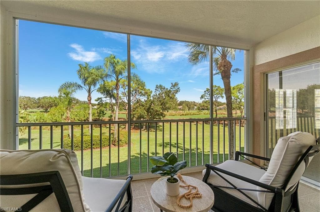 6025 Chardonnay Ln 202, Naples, FL 34119-1