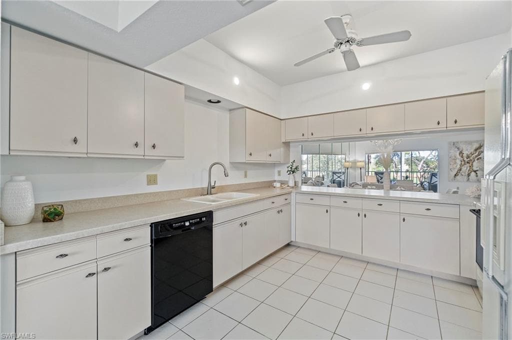 6025 Chardonnay Ln 202, Naples, FL 34119-6