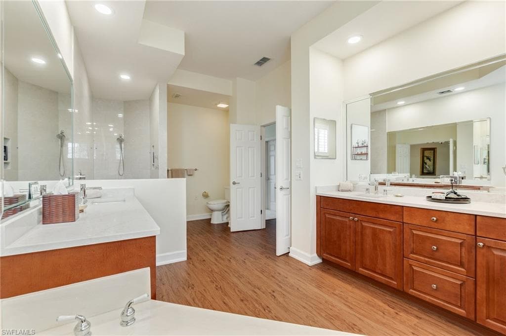 19000 Sapphire Shores Ln 202, Estero, FL 33928-12