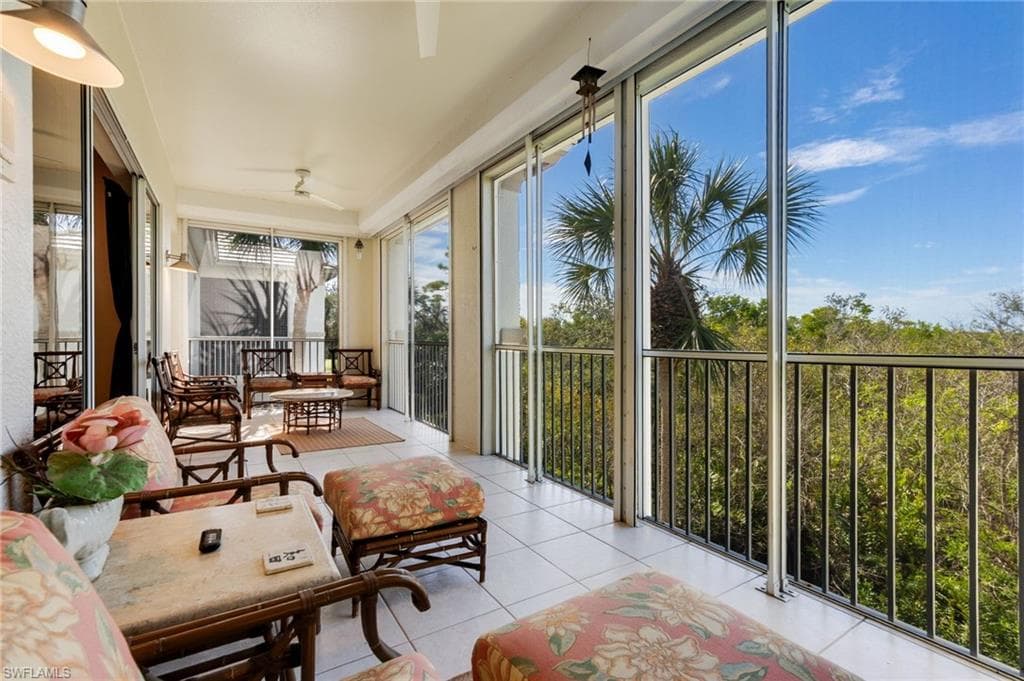 19000 Sapphire Shores Ln 202, Estero, FL 33928-3