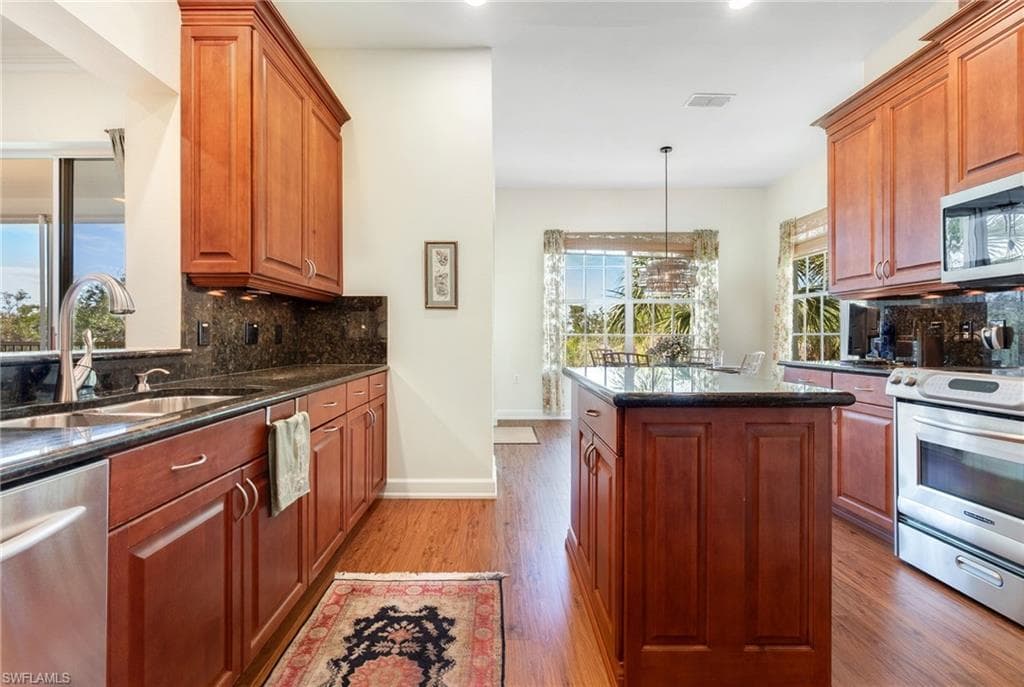 19000 Sapphire Shores Ln 202, Estero, FL 33928-7