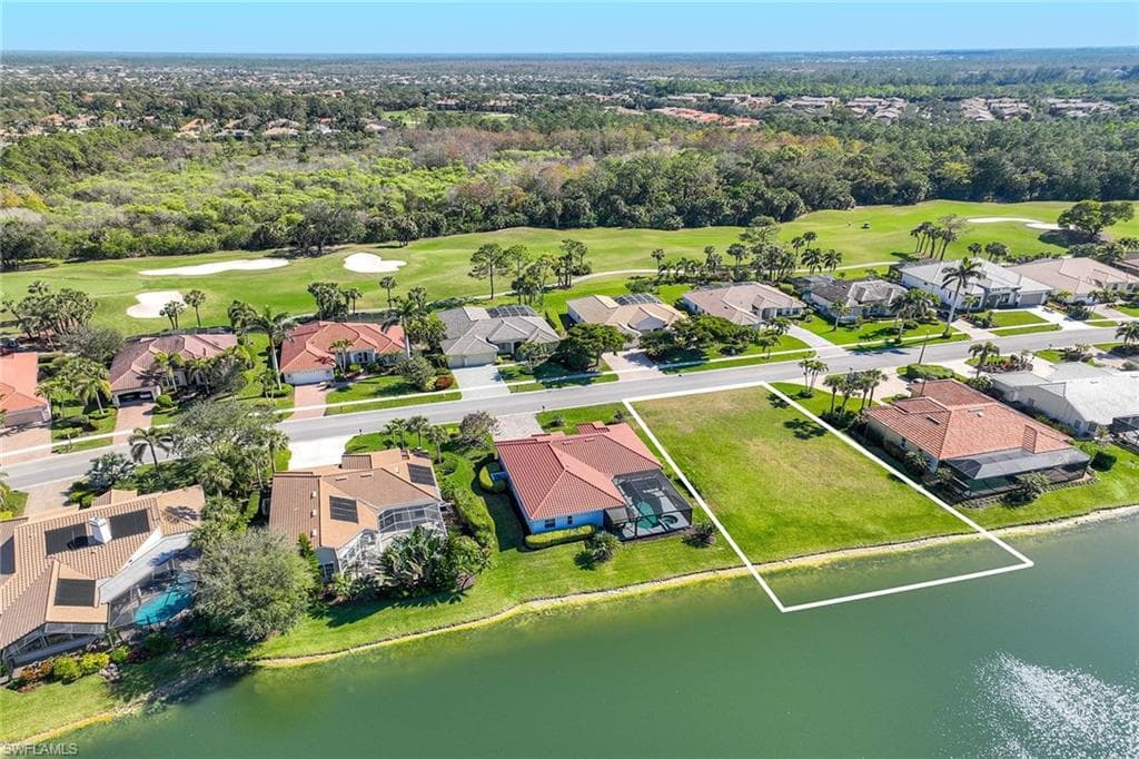 8945 Lely Island Cir, Naples, FL 34113-4