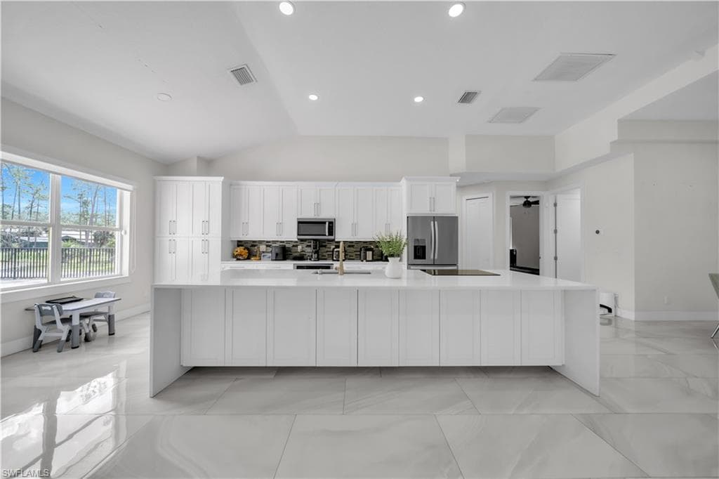 860 Desoto Blvd N, Naples, FL 34120-14