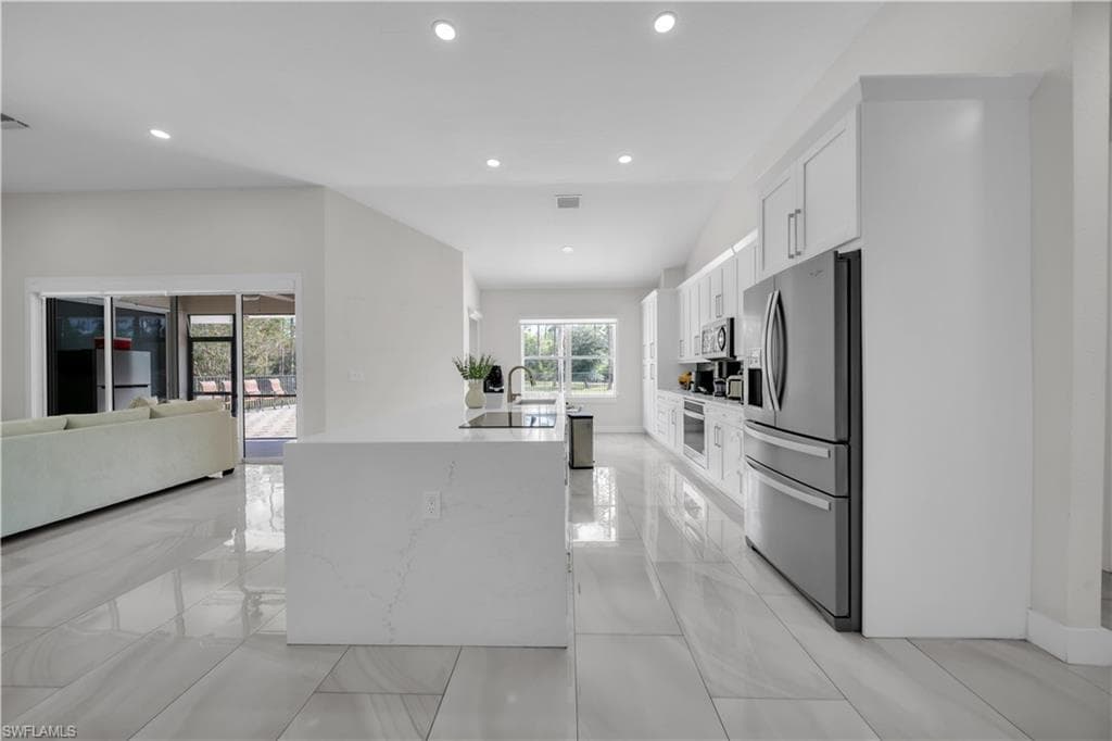 860 Desoto Blvd N, Naples, FL 34120-17