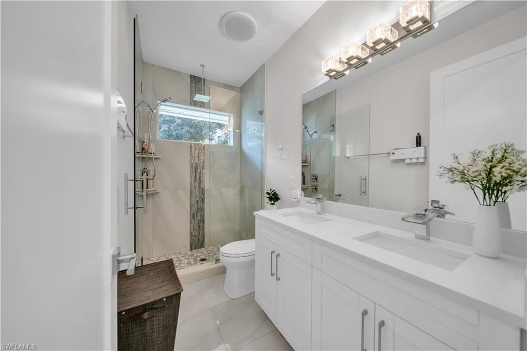 860 Desoto Blvd N, Naples, FL 34120-23