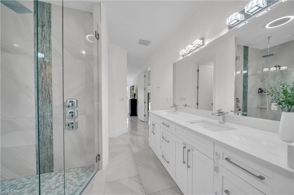 860 Desoto Blvd N, Naples, FL 34120-28