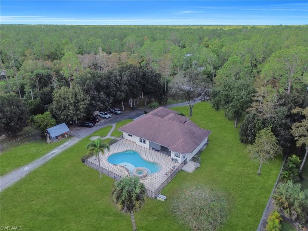 860 Desoto Blvd N, Naples, FL 34120-42