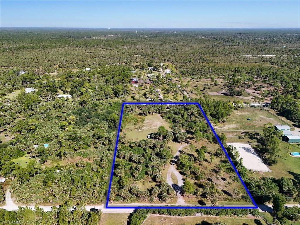 2191 28th Ave SE, Naples, FL 34117-5