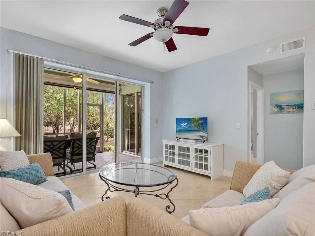 1042 Mainsail Dr 813, Naples, FL 34114-10