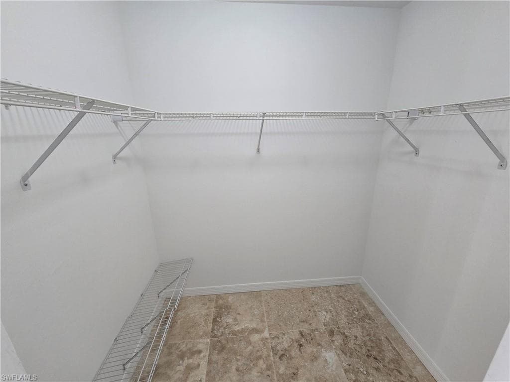 1042 Mainsail Dr 813, Naples, FL 34114-19