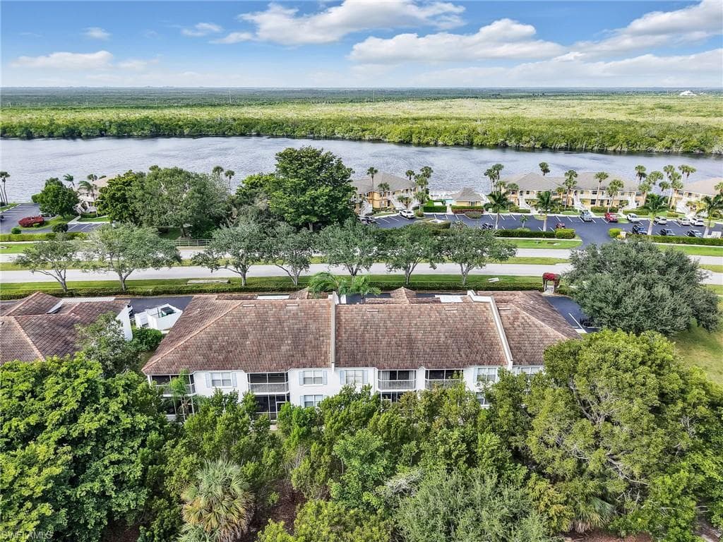 1042 Mainsail Dr 813, Naples, FL 34114-33