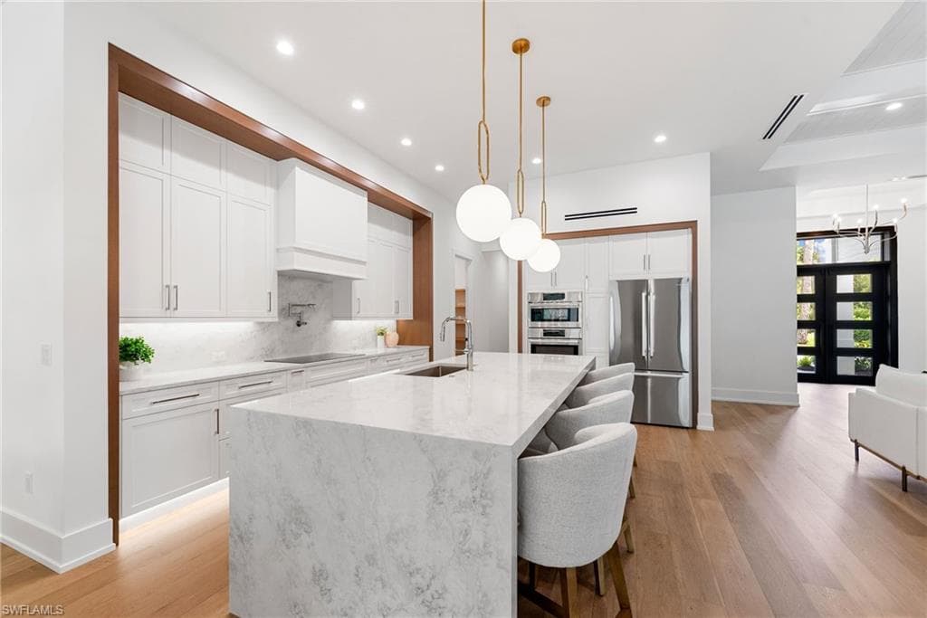 3233 64th St SW, Naples, FL 34105-10