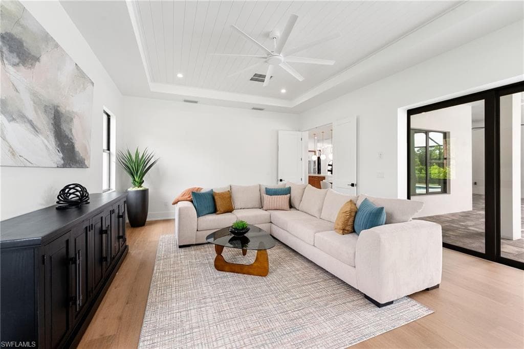 3233 64th St SW, Naples, FL 34105-19