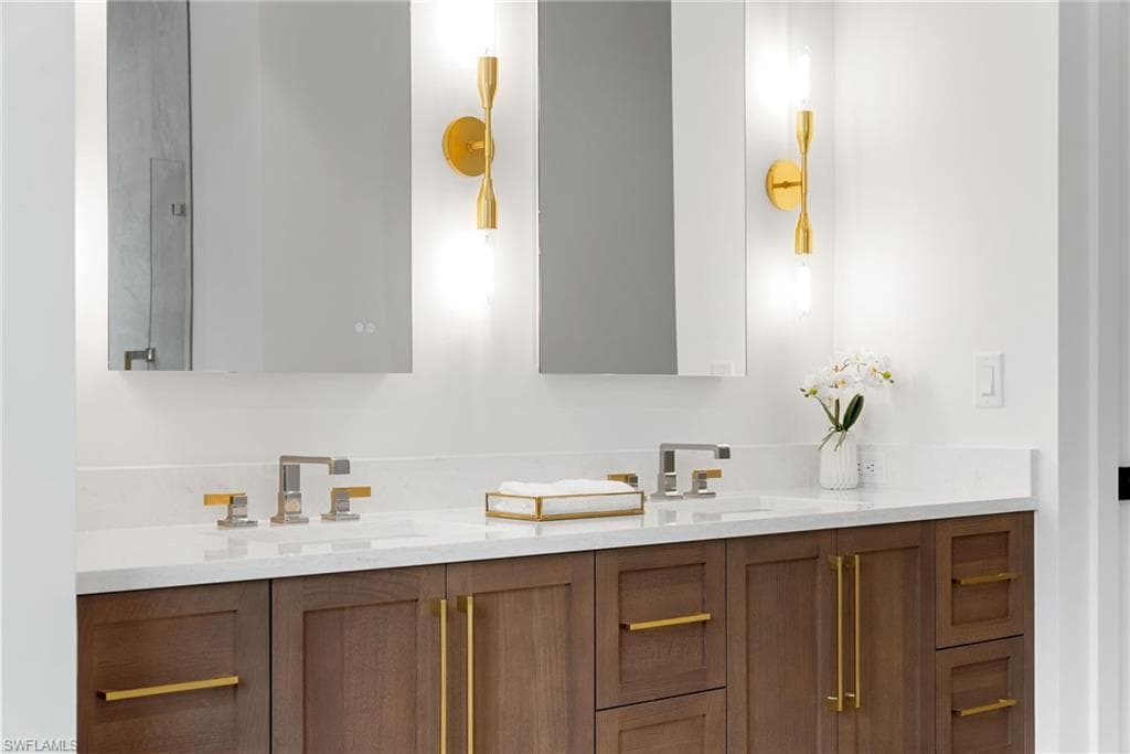 3233 64th St SW, Naples, FL 34105-27