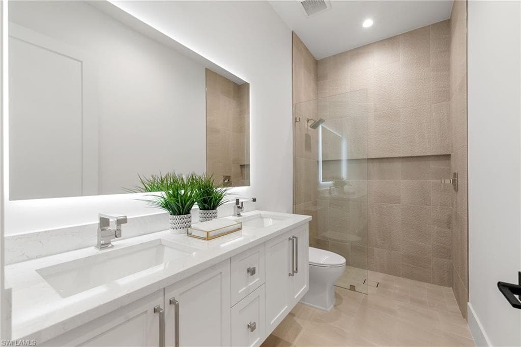 3233 64th St SW, Naples, FL 34105-29