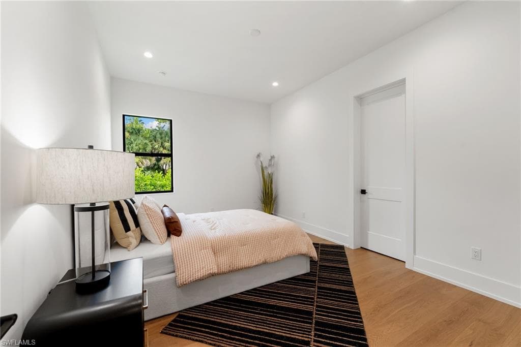 3233 64th St SW, Naples, FL 34105-30