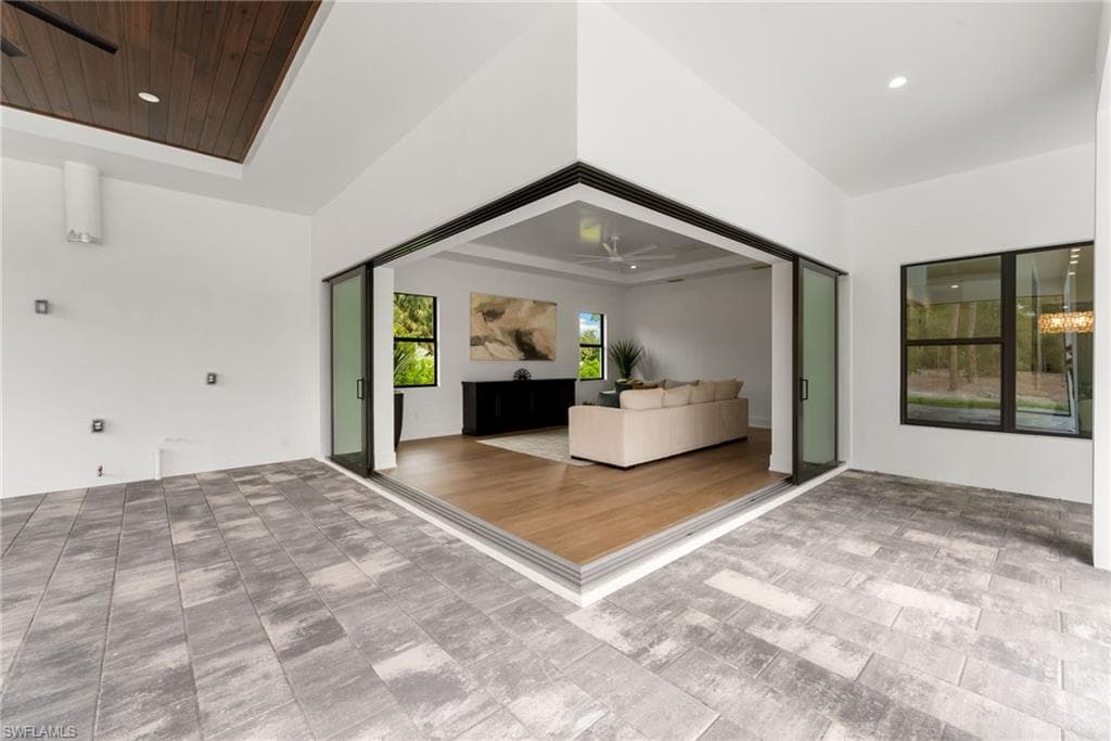 3233 64th St SW, Naples, FL 34105-43