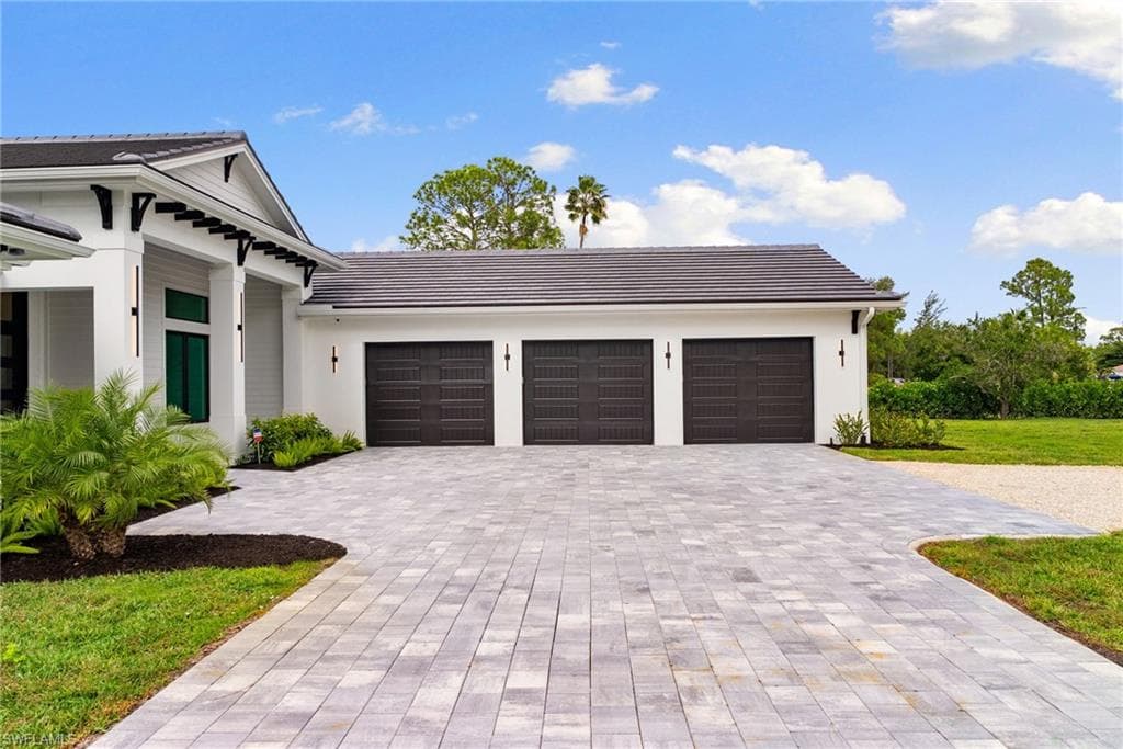 3233 64th St SW, Naples, FL 34105-45