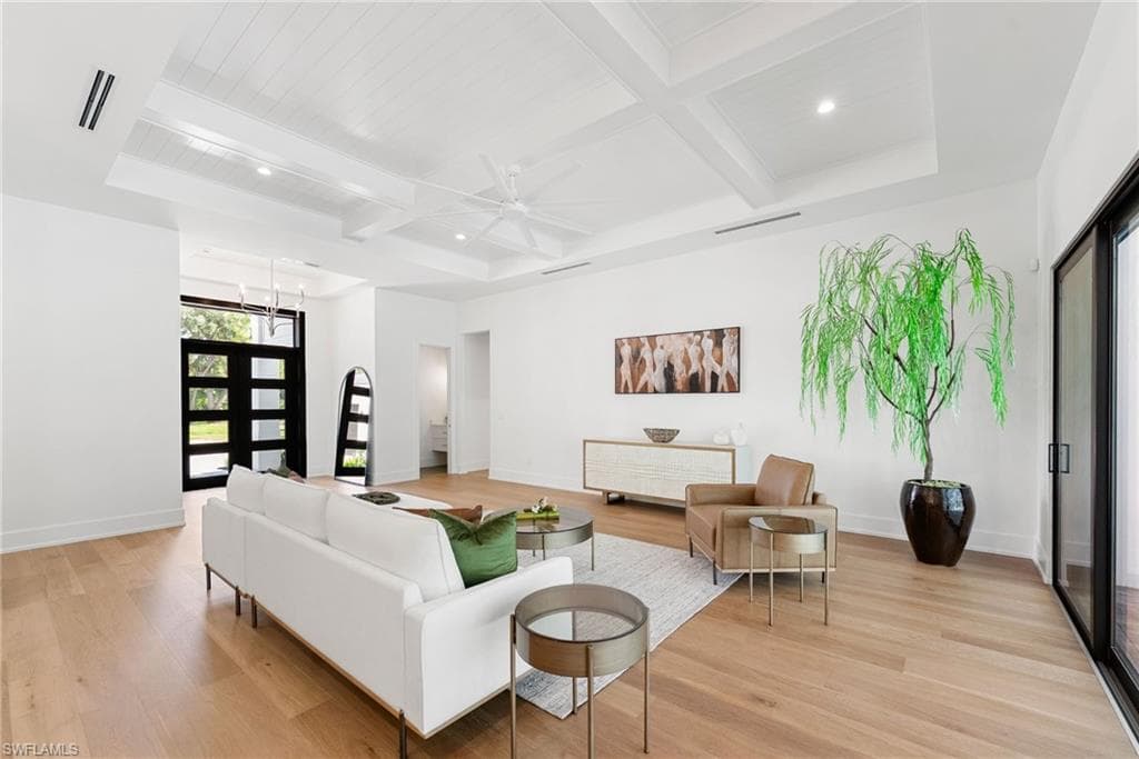 3233 64th St SW, Naples, FL 34105-3