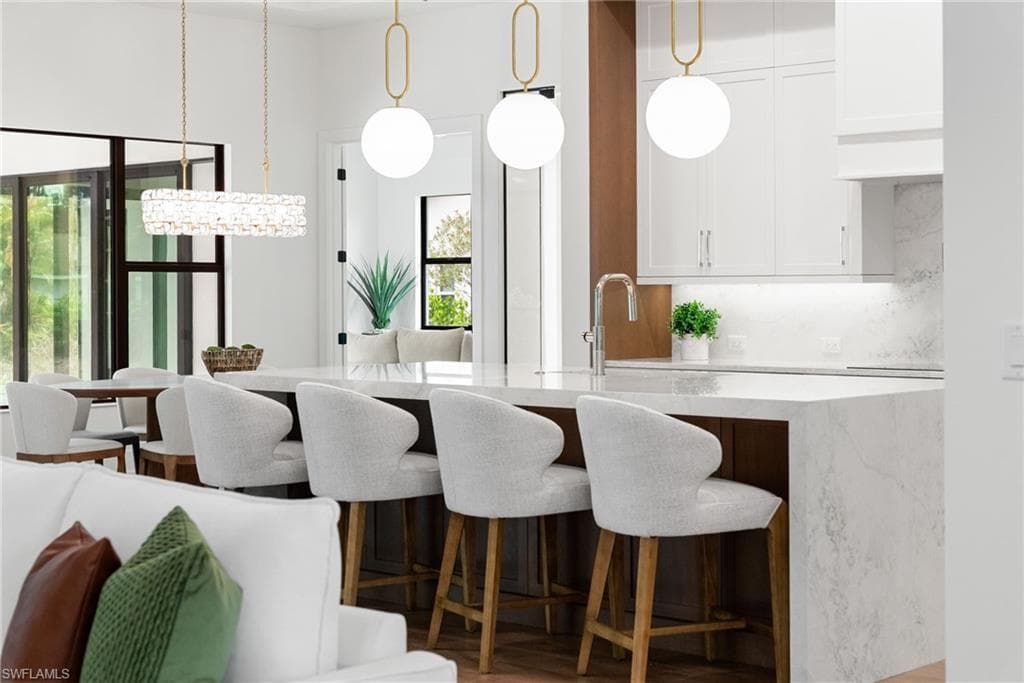 3233 64th St SW, Naples, FL 34105-6