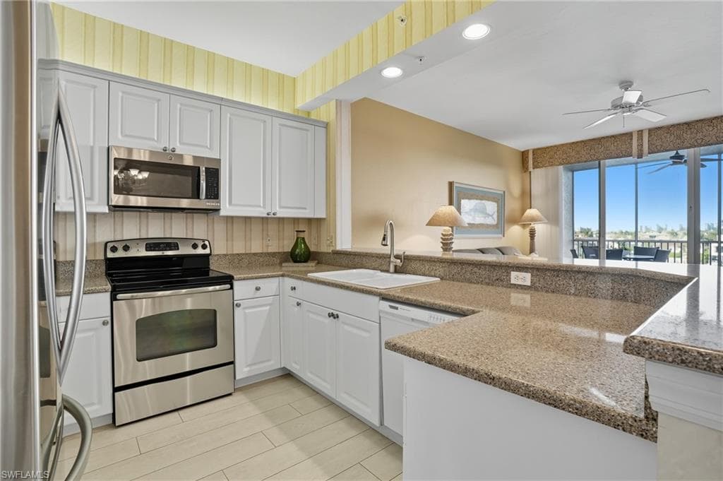 450 Launch Cir 503, Naples, FL 34108-10