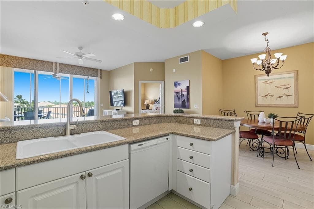 450 Launch Cir 503, Naples, FL 34108-11