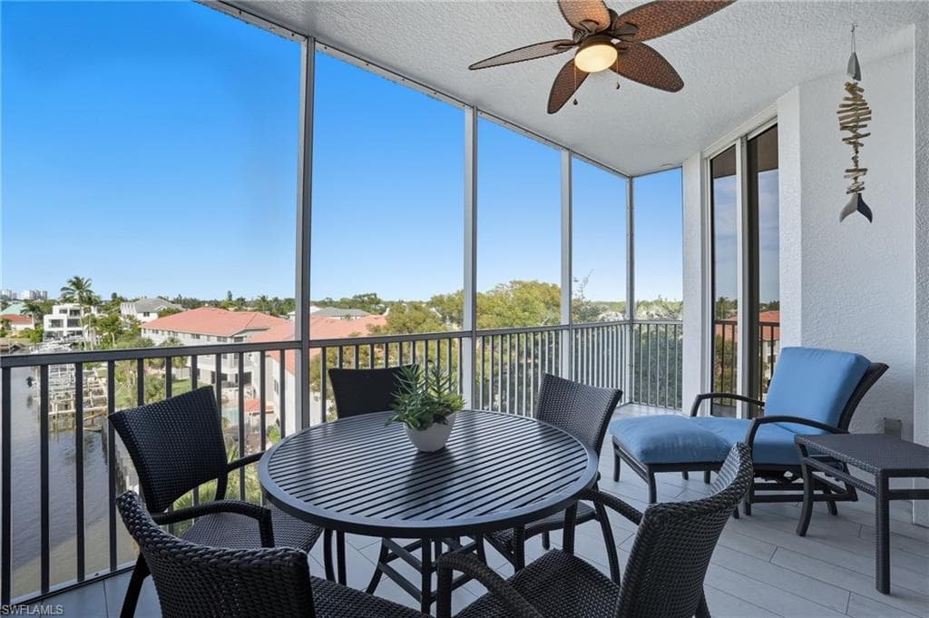 450 Launch Cir 503, Naples, FL 34108-25