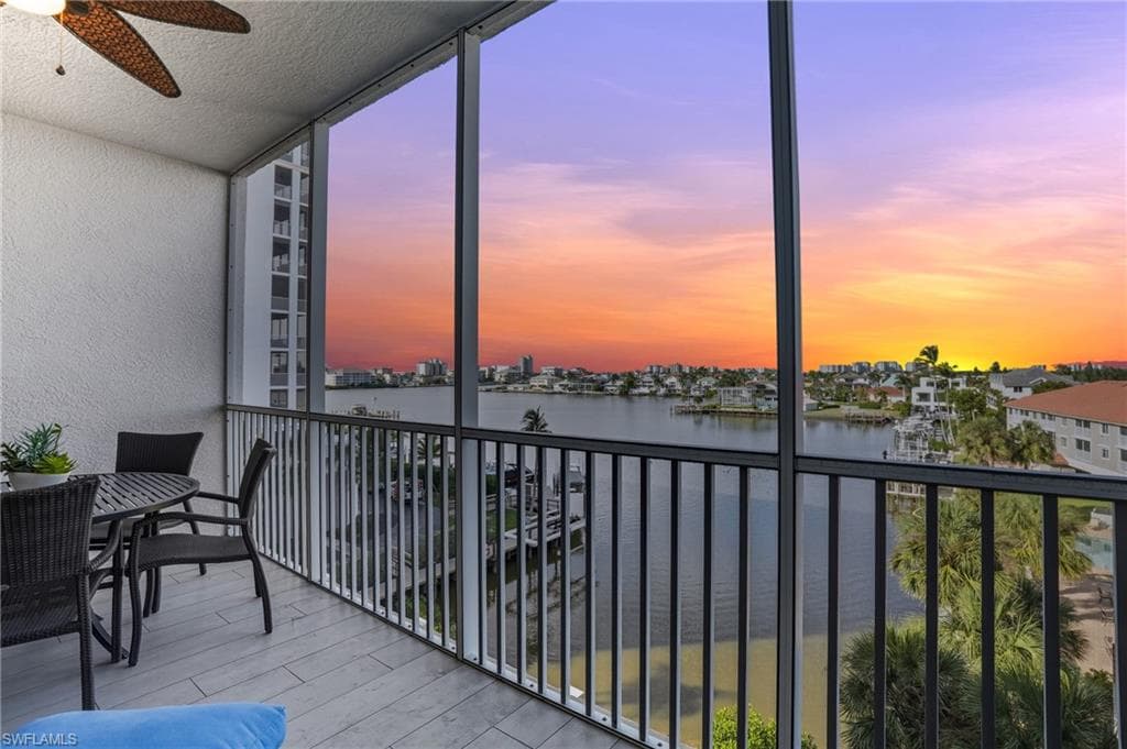 450 Launch Cir 503, Naples, FL 34108-27