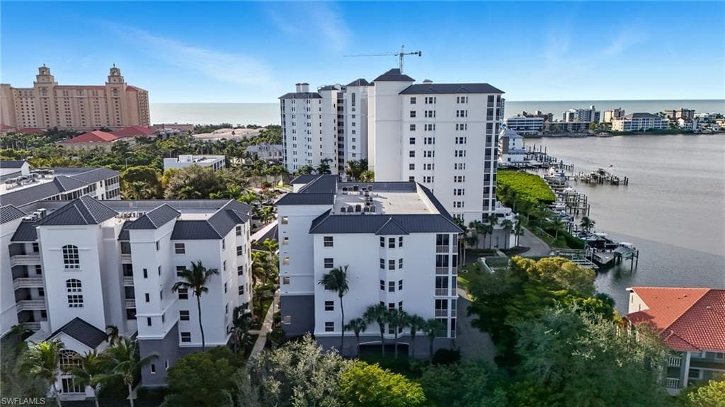 450 Launch Cir 503, Naples, FL 34108-1