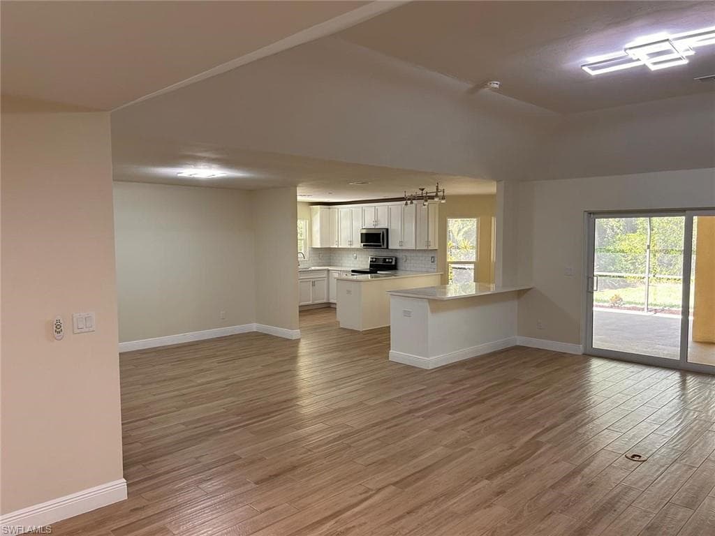 24410 Mountain View Dr, Bonita Springs, FL 34135-4