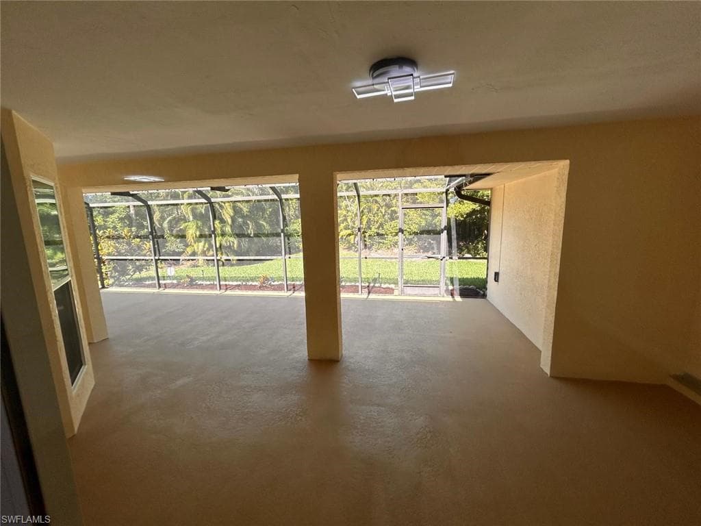 24410 Mountain View Dr, Bonita Springs, FL 34135-7