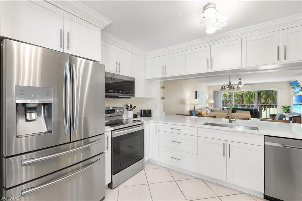 3685 Amberly Cir D203, Naples, FL 34112-10