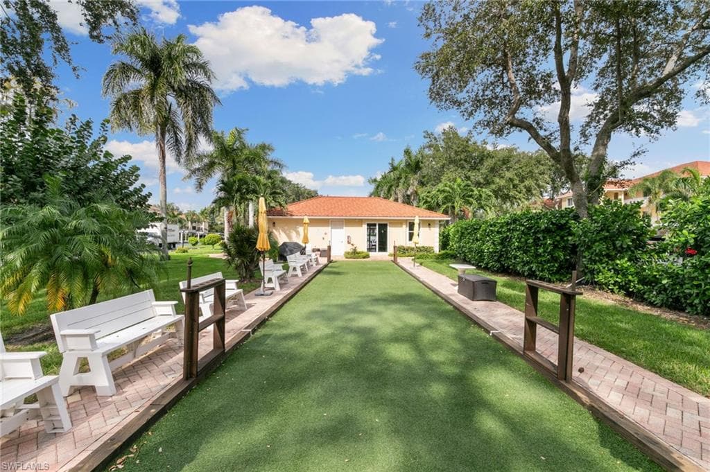 3685 Amberly Cir D203, Naples, FL 34112-25