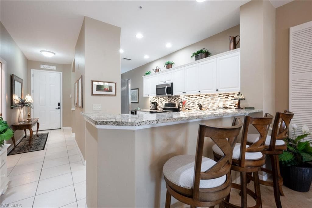 4844 Hampshire Ct 104, Naples, FL 34112-10